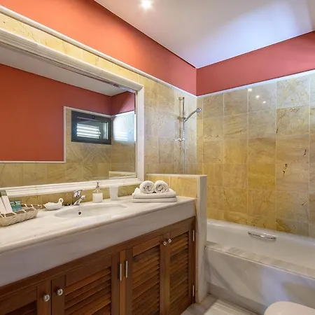 Aguamarina 21 Villa *